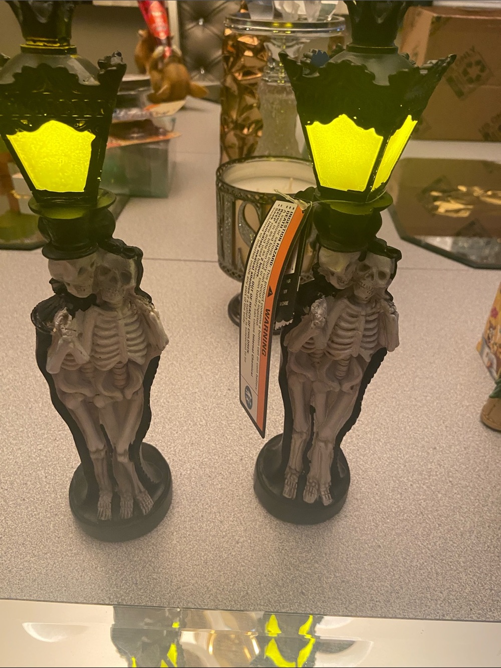 Skeleton light up couple